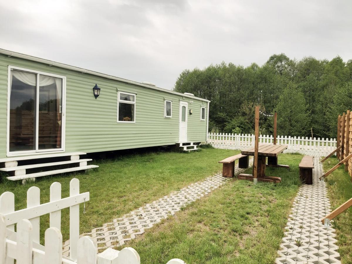 Lary Camping Homes - Domki Dabrowka Gostynin Exteriör bild