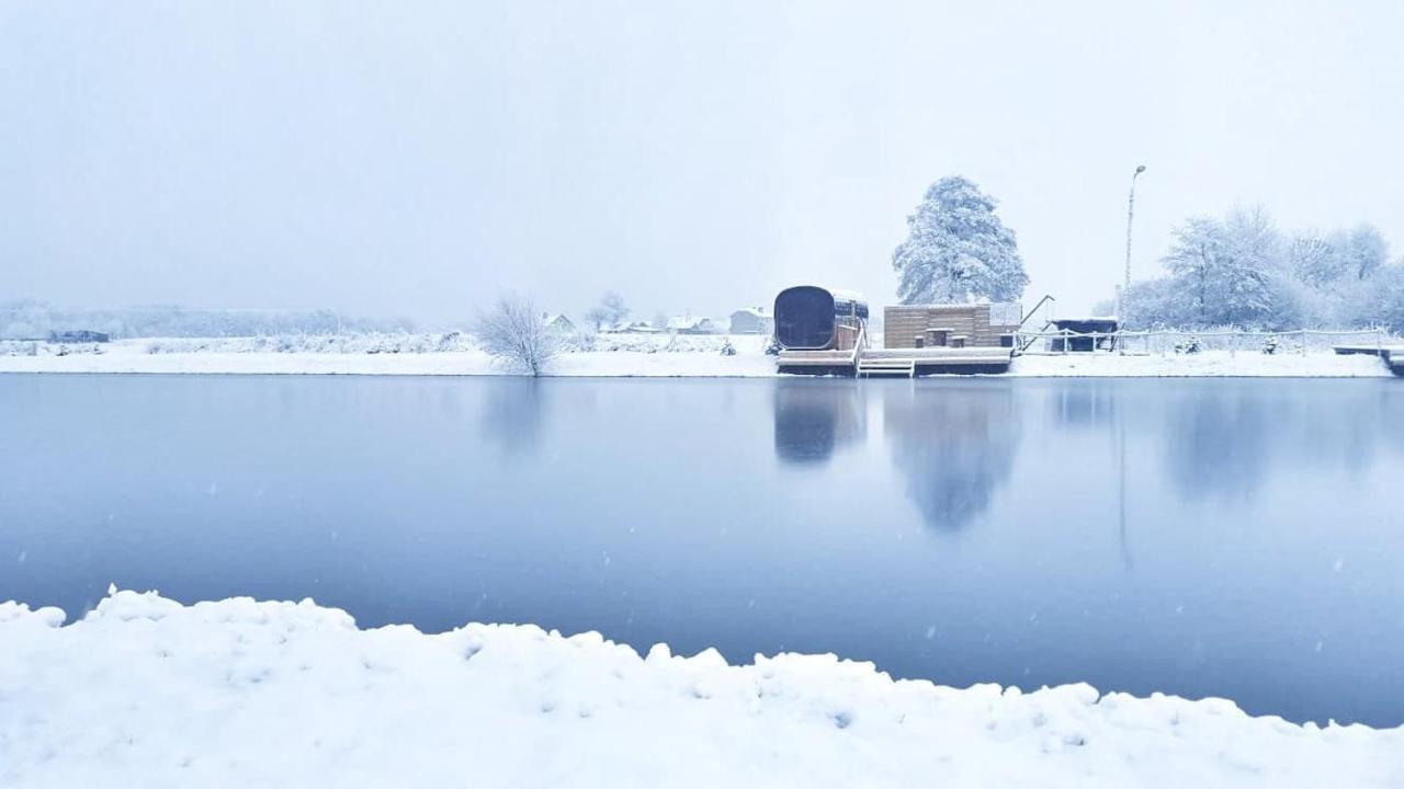 Lary Camping Homes - Domki Dabrowka Gostynin Exteriör bild