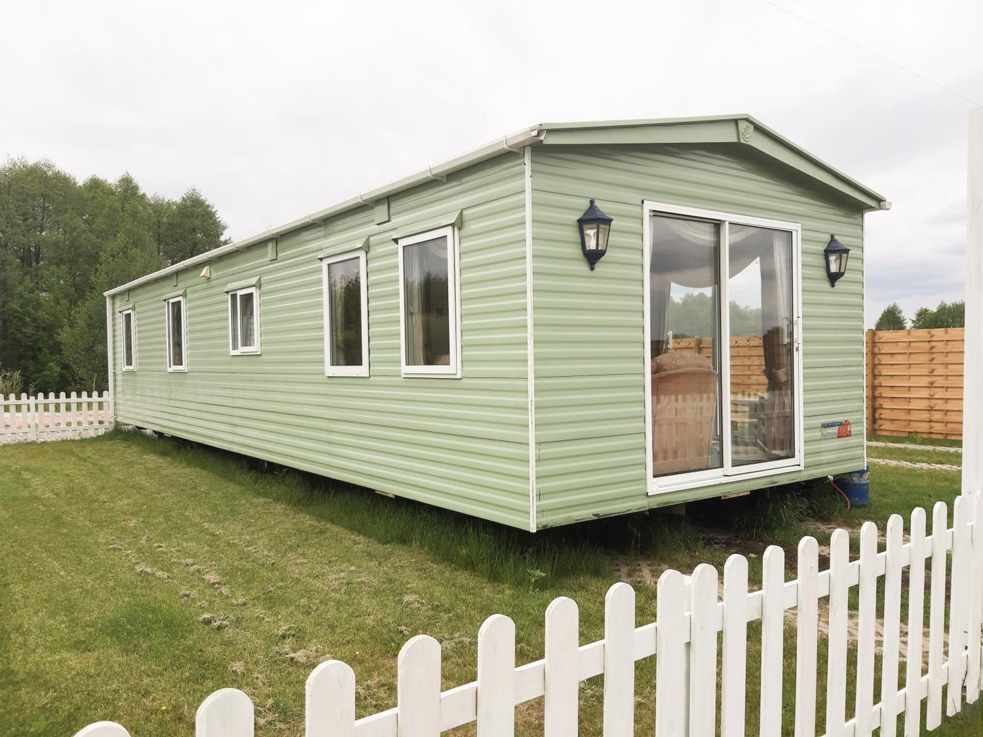 Lary Camping Homes - Domki Dabrowka Gostynin Exteriör bild